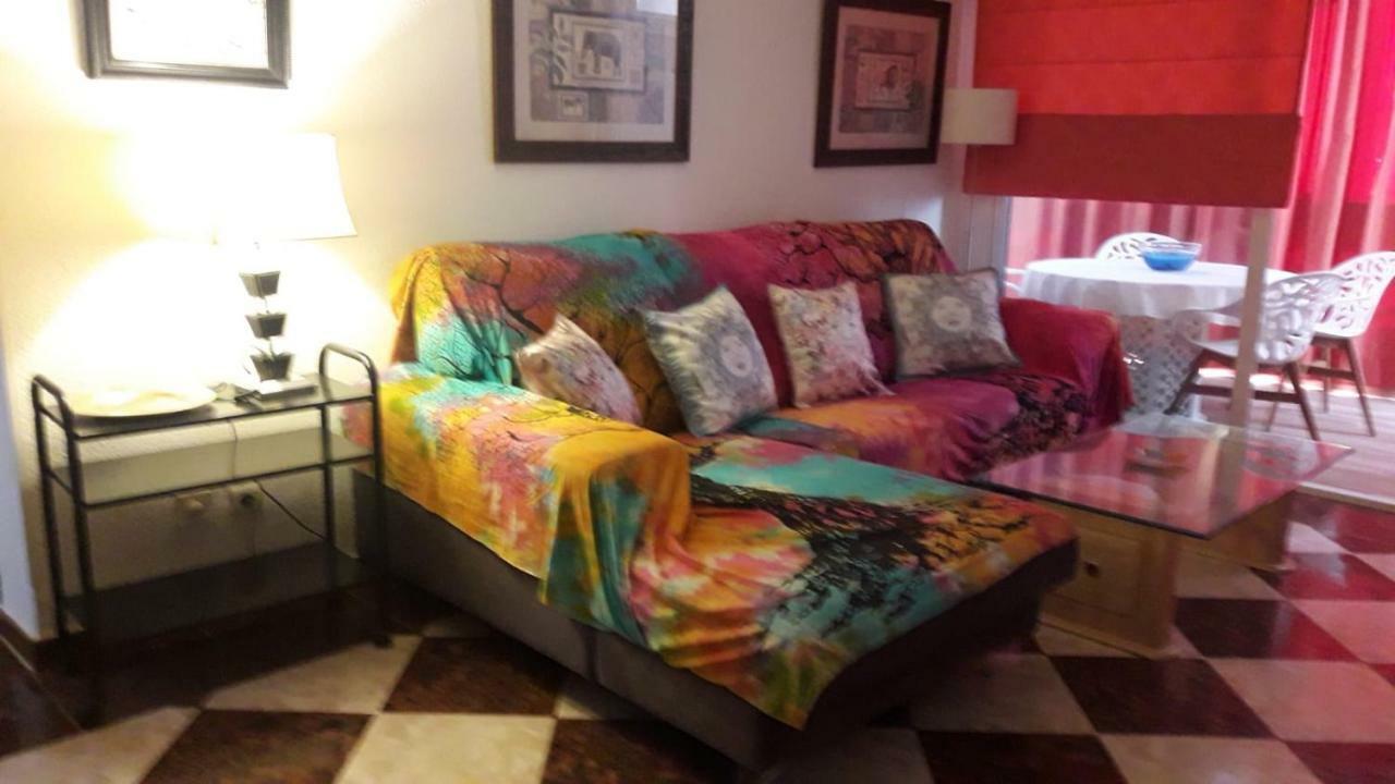 Apartamento Carihuela Playa Apartment Torremolinos Luaran gambar