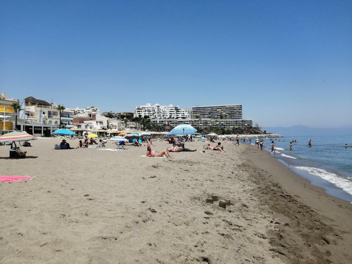 Apartamento Carihuela Playa Apartment Torremolinos Luaran gambar